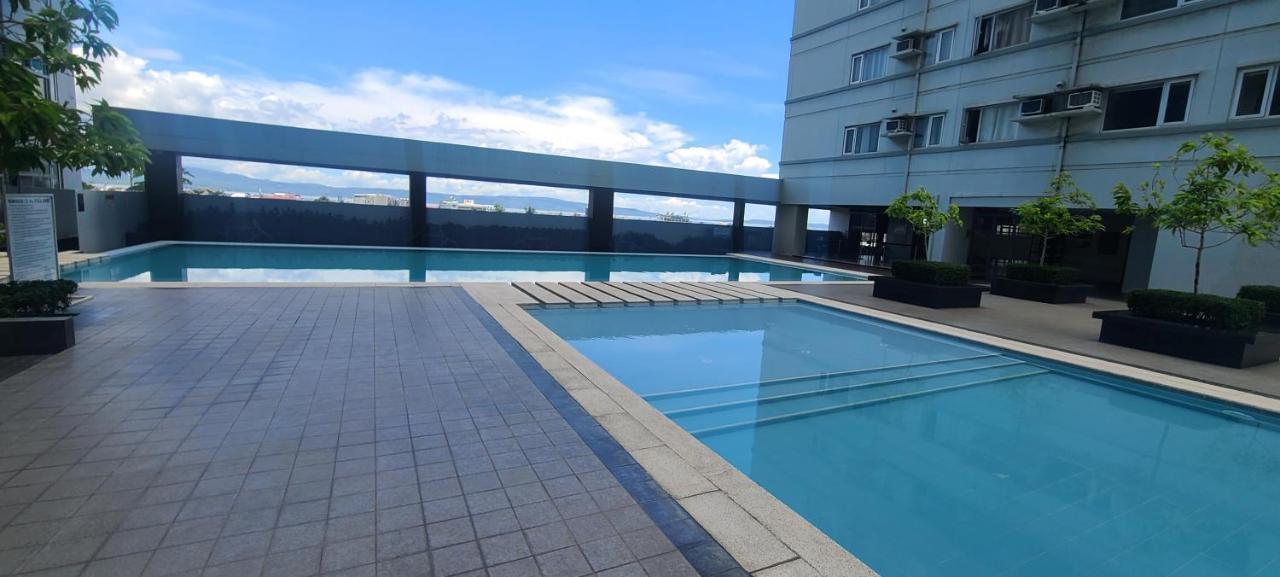 Avida Tower Free Airport Pick Up For 3 Nights Stay Or More Davao ภายนอก รูปภาพ